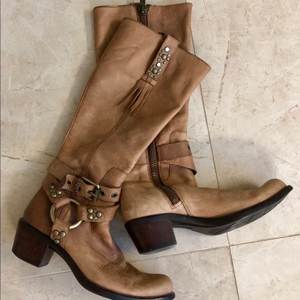 Gorgeous, fun and WATERPROOF Boots!!!!